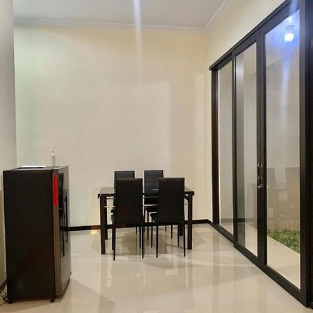 Guest House / Homestay Bukit Mutiara Residence Ngingas Esterno foto