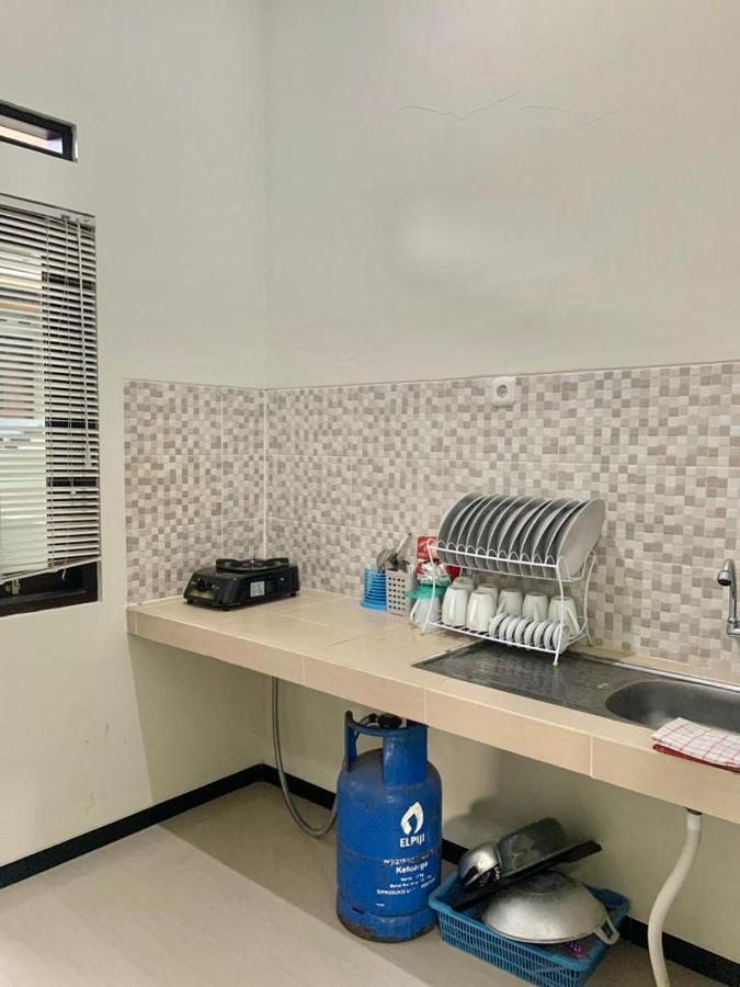 Guest House / Homestay Bukit Mutiara Residence Ngingas Esterno foto