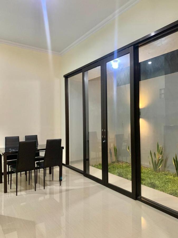 Guest House / Homestay Bukit Mutiara Residence Ngingas Esterno foto